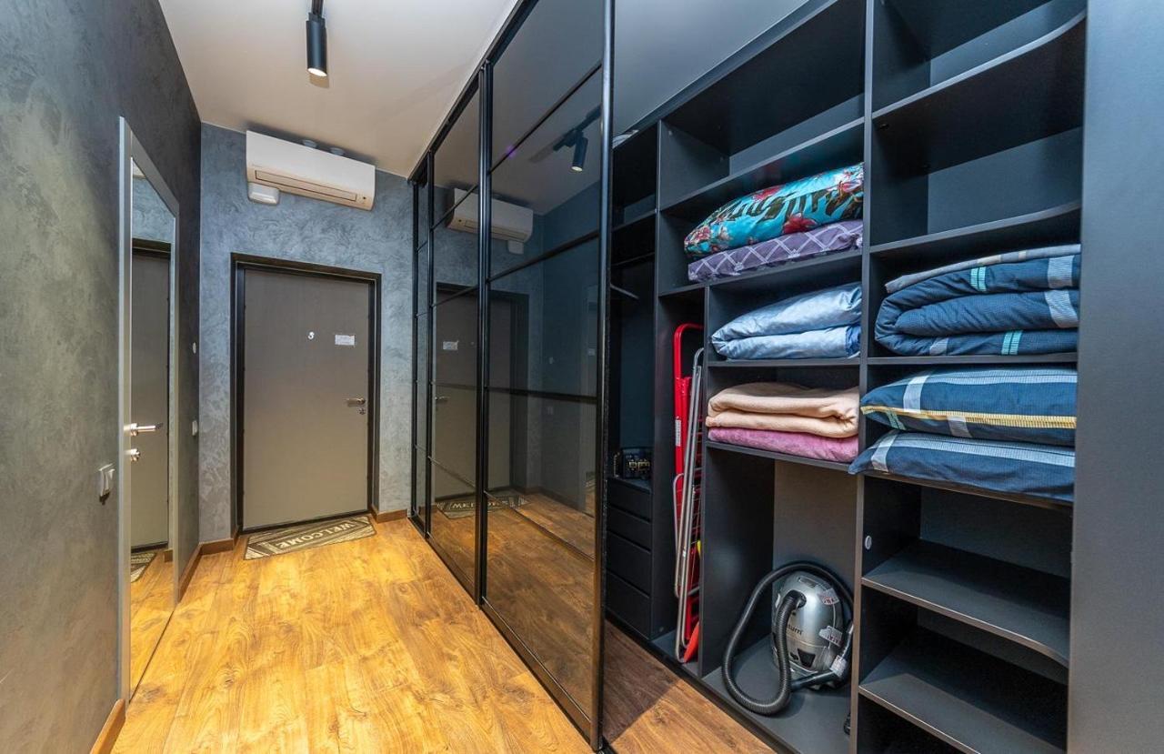Luxury Apartments Smartplaza Obolon Metro Minskai เคียฟ ภายนอก รูปภาพ